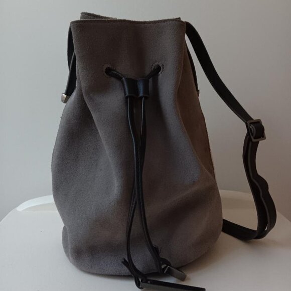 Halston Heritage leather bucket bag - Picture 2 of 7